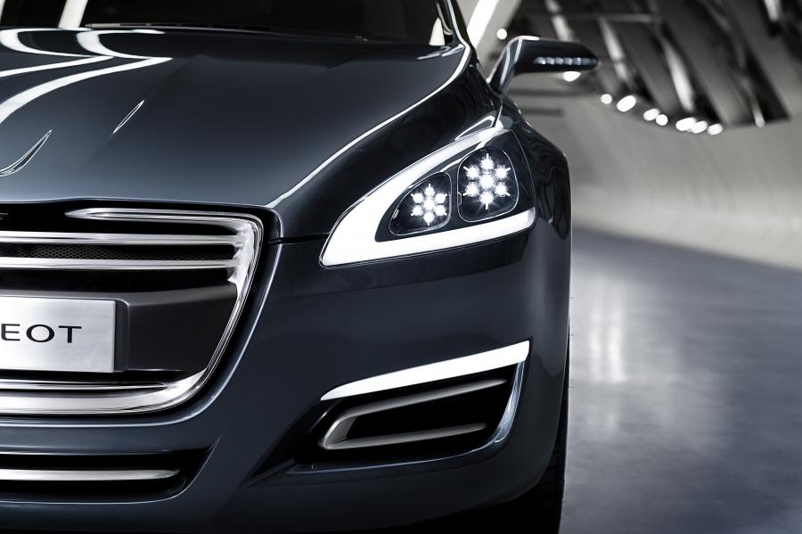  Peugeot 5 Concept 2010 года  (фото 17 из 28)